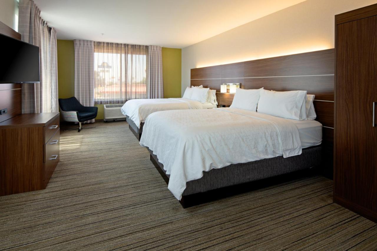 Holiday Inn Express Fresno South By Ihg Ngoại thất bức ảnh