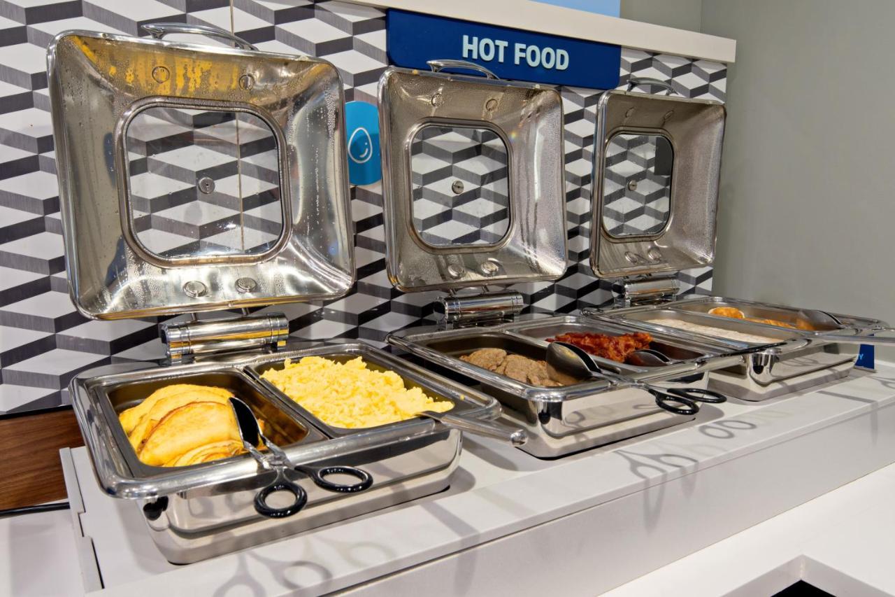 Holiday Inn Express Fresno South By Ihg Ngoại thất bức ảnh